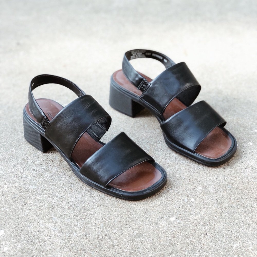 Vintage 90s Leather Chunky Block Heeled Sandals